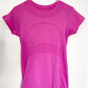 lululemon swiftly tech short sleeve, size 8
